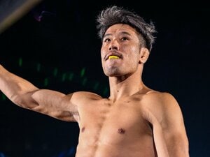 「高校中退して遊んでばかり」「デビュー戦で負けてタバコを捨てた」“どこにでもいるヤンチャな若者”がなぜレジェンド格闘家に？ 金原正徳42歳の半生