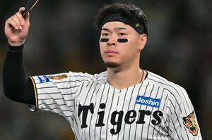 “打率.306は歴代最低”だけど…佐藤輝明の三冠王はバースや落合博満ら「昭和の頃と大違いなワケ」メジャー挑戦ならどうなる？ 村上宗隆、岡本和真と比較