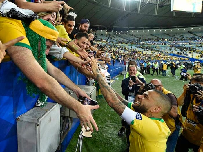 優勝のジンクスは守られたが……。ブラジル代表は雲の上の存在に？＜Number Web＞ photograph by Getty Images