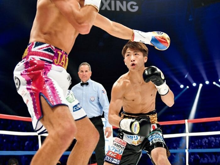 112秒TKO3階級制覇の衝撃。井上が常にハングリーな理由。～ボクシングの本質は「強い相手と戦いたい」～＜Number Web＞ photograph by Hiroaki Yamaguchi