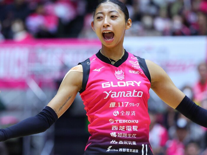 「ミドルが嫌だということではない」女子バレー27歳宮部藍梨オポジット転向“本当の理由”「彼女が挑戦したいと強く望んだ」姫路セリンジャー監督も後押し＜Number Web＞ photograph by SV.LEAGUE