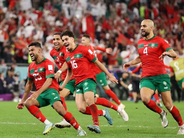 キレたサポーターが絶叫「ハリルやめろ！」“ベスト4”モロッコ代表番記者が明かす、半年前の侵入事件「なぜハリル解任というギャンブルに勝てた？」＜Number Web＞ photograph by Getty Images