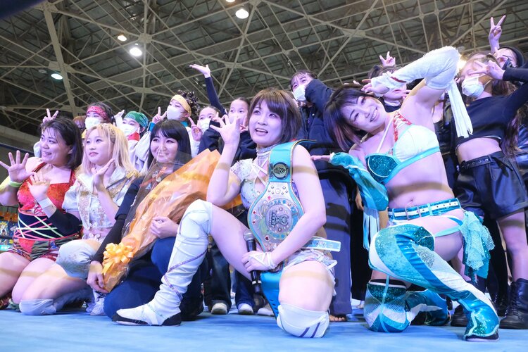 可憐ですねぇ」人気女子レスラー・安納サオリに観客もウットリ…初の