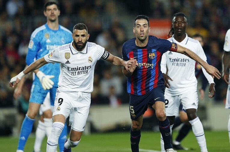 チャビ監督が率いるバルサがマドリーを下したクラシコ。リーガの覇権争いはほぼ決まったか ／ photograph by Daisuke Nakashima