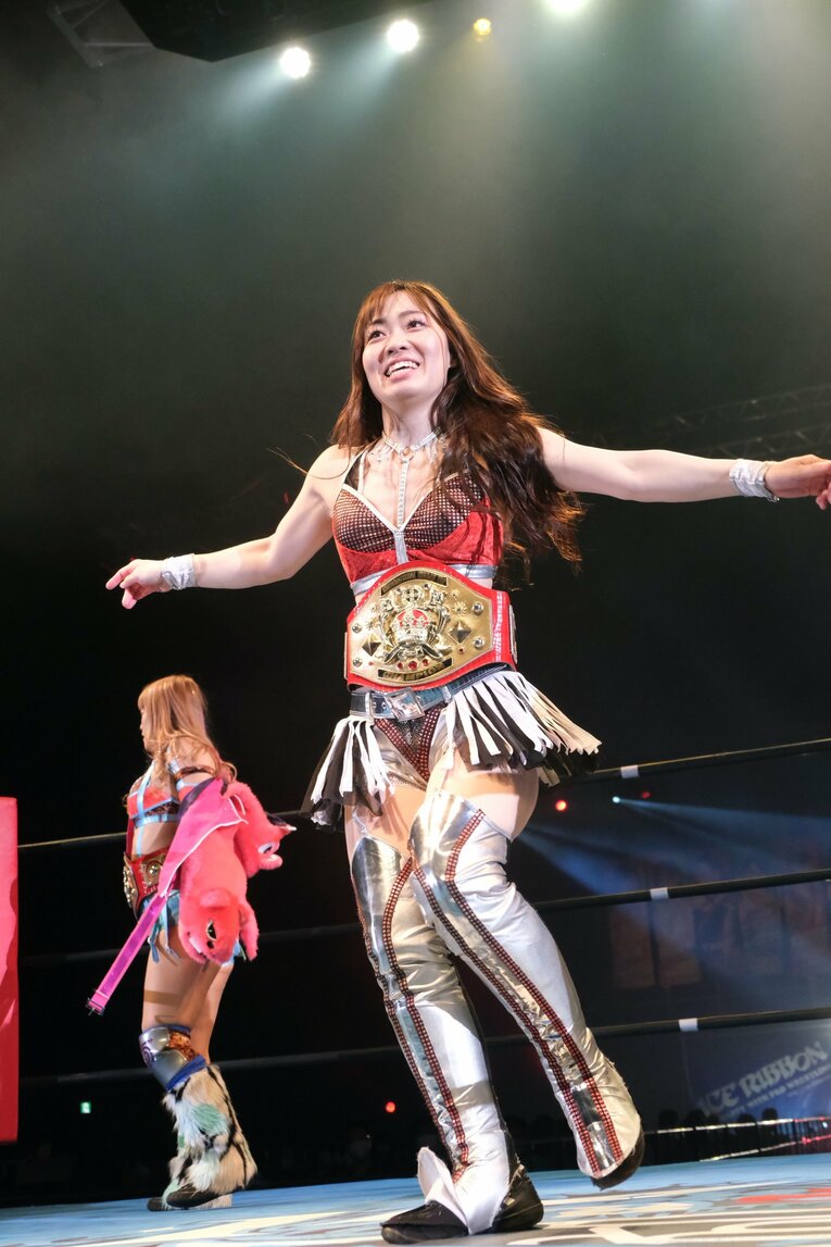 “京都のバスガイド”は人気女子プロレスラーに…清水ひかり（29）を突き動かしたスターダム中野たむの姿「だって大好きなんですもん」(65)