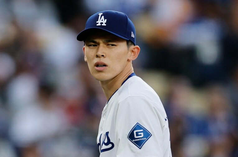 開幕2戦で連続ノックアウトと日本では厳しい論調も目立つドジャースの佐々木朗希。一方で、本国アメリカメディアからは意外な評価が ／ photograph by JIJI PRESS