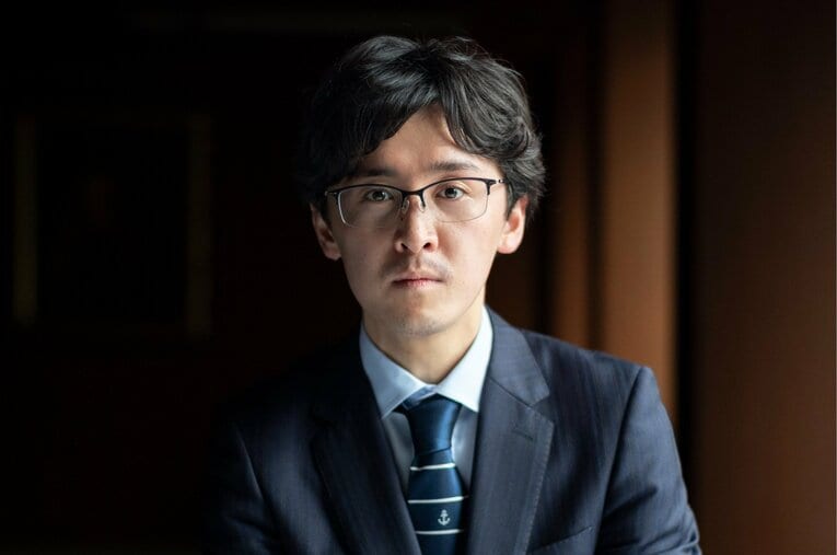 藤井聡太にタイトル戦で初めて土をつけた伊藤匠 ／ photograph by Nanae Suzuki