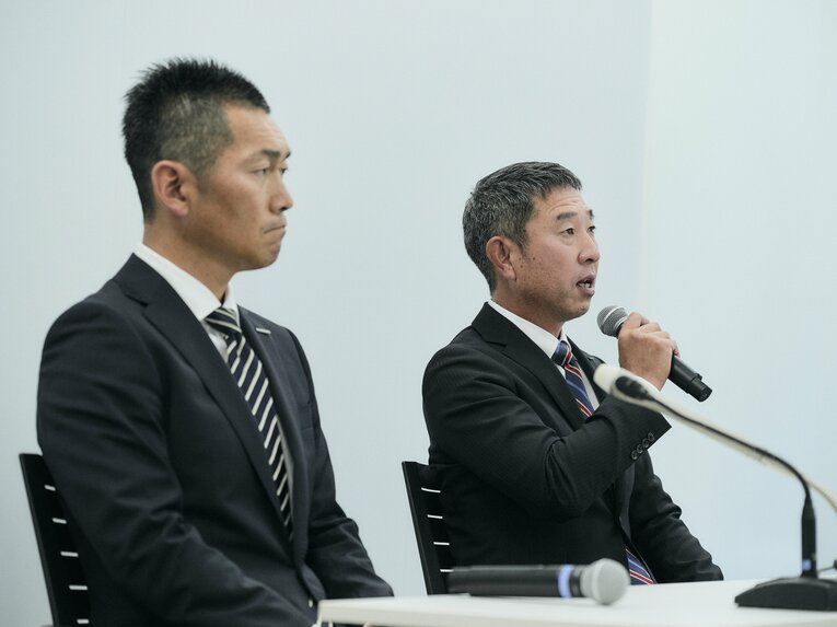日産自動車硬式野球部の監督に伊藤祐樹氏（右）、ヘッドコーチに四之宮洋介氏（左）が就任した　©︎Yuki Suenaga