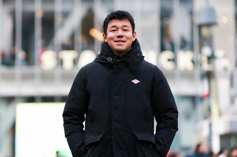 現在、NCAA1部のハワイ大学アメリカンフットボール部で正キッカーを務める26歳の松澤寛政。20歳まで縁のなかった競技でプロを目指した破天荒な理由は…？ ／ photograph by Naoki Kitagawa