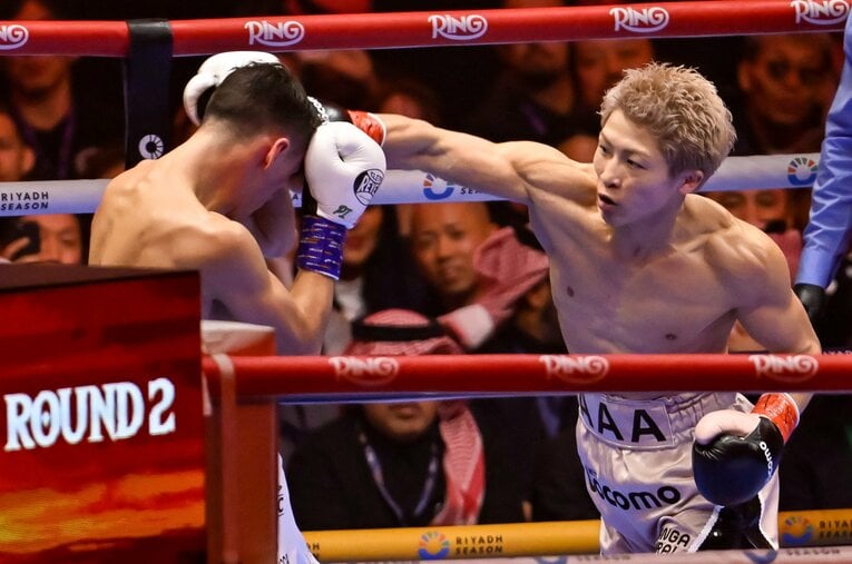 序盤から試合内容、技術面では終始圧倒していた井上だが、倒しきることができないままラウンドが進んでいった ／ photograph by Hiroaki Finito Yamaguchi