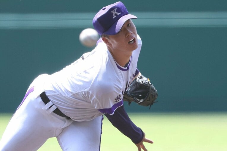 6年前の「金農旋風」の再現を目指した金足農業（秋田）のエース・吉田大輝だったが、兄・輝星の代のようにはいかなかった ／ photograph by JIJI PRESS