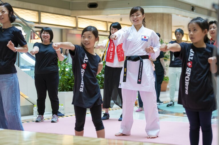 2019年、イベントで空手を指導する植草歩　©Takuya Sugiyama