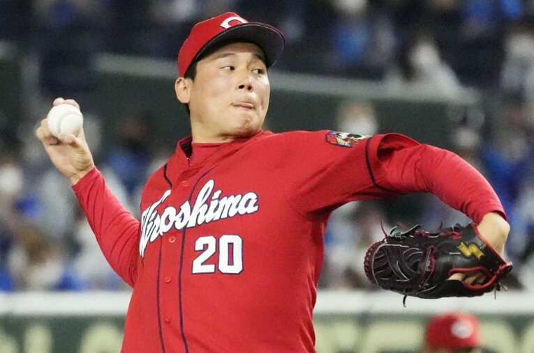 広島が苦戦しているなか、絶対的守護神としてチームを牽引する栗林良吏（24） ／ photograph by KYODO