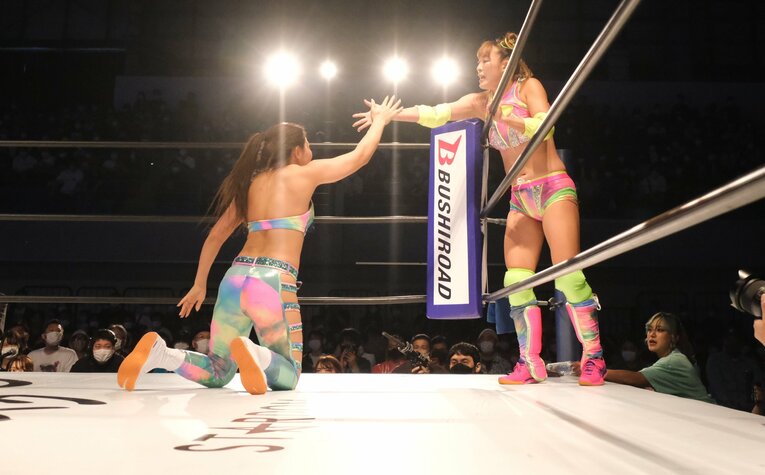 「プレッシャーも凄かったはず」フワちゃんデビュー戦で見えた“プロレスへの本気度”…師匠が明かす舞台裏「100点満点。努力の成果です」(98)