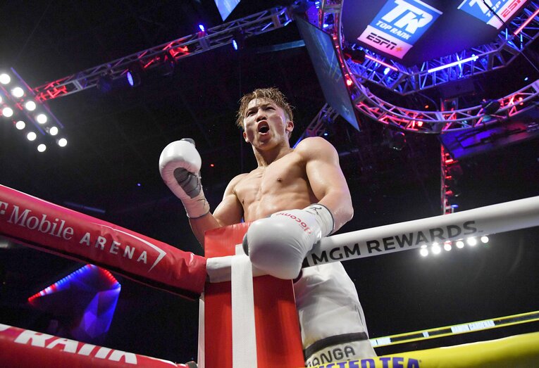 まさかのダウンを喫しながらも終わってみれば圧勝だった井上　©︎JIJI PRESS