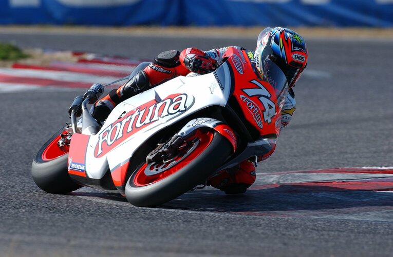 02年シーズン前半は2ストのNSR500で戦った加藤大治郎　photograph by Satoshi Endo