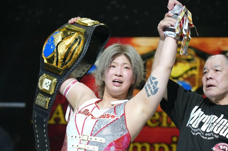 Sareeeを倒してマーベラス10周年記念大会のメインイベントを飾った彩羽匠。来年は日本武道館に進出する。5月5日、横浜BUNTAI  ／ photograph by Essei Hara