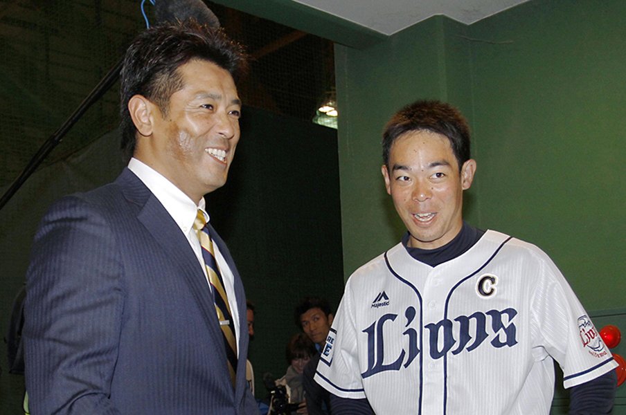 辻監督に指名されて「はぁ……」も、秋山翔吾は自分なりの主将像を築く。<Number Web> photograph by Kyodo News