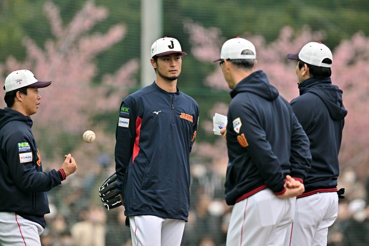 2023年WBC前の宮崎合宿では連日「ダルビッシュ塾」が…　©Hideki Sugiyama