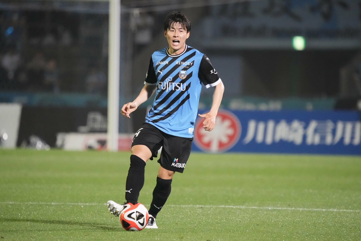 中心選手としてチームの課題と向き合う脇坂泰斗　©Hiroki Watanabe/Getty Images