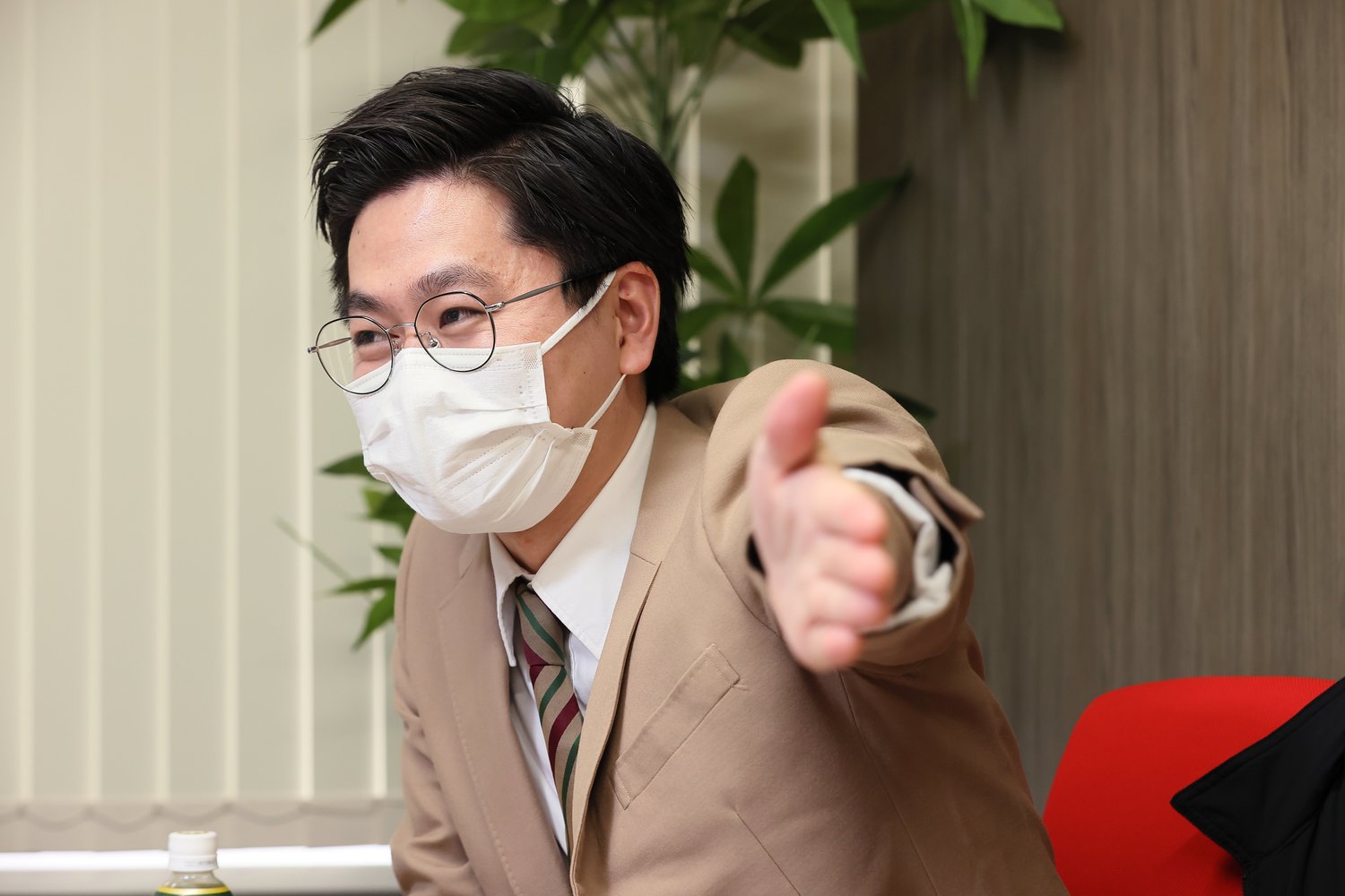 対角線上に上戸彩さんがいて……