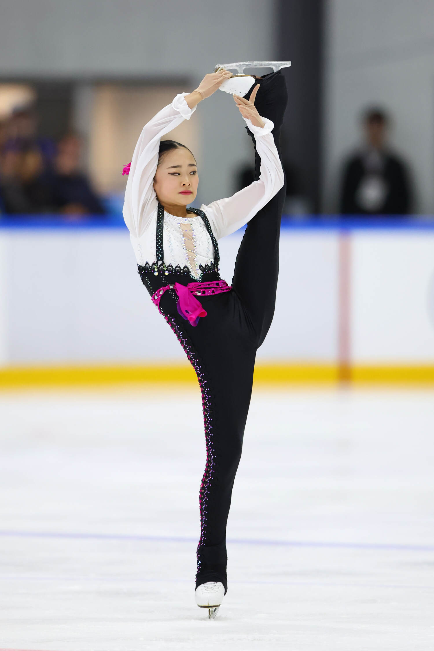 ジャッジも最高評価をつけた“超人的な”I字スピン　©︎AFLO