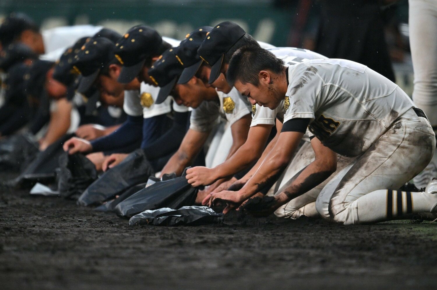 「神がかっている」甲子園に旋風を起こした大社“雨中の名物練習”昭和デーとは…492球を投げたエース馬庭優太の呟き「不思議な時間だった」＜Number Web＞ photograph by Hideki Sugiyama