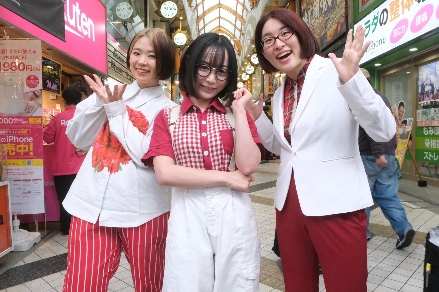 左から野中美智子、HARUKAZE、おおのまりあ ©Norihiro Hashimoto