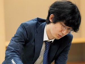 杉本和陽「『劣等感は拭えていません』。遅咲きの棋聖戦挑戦者の本音」