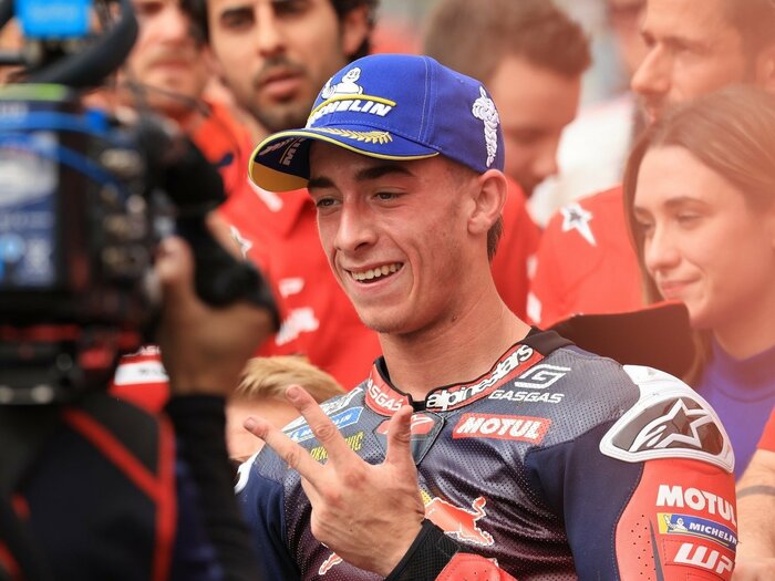 MotoGP注目の若手ペドロ・アコスタが史上3番目の早さで表彰台獲得！ その才能はロッシ、ストーナー、マルケスを上回るのか？＜Number Web＞ photograph by Satoshi Endo