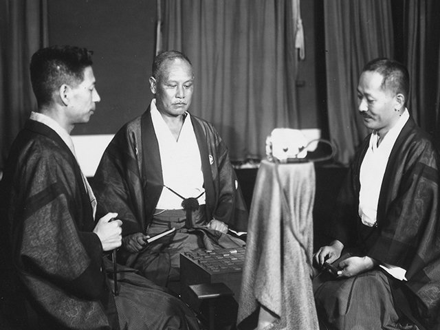 賭け将棋から“ホンマの将棋指し”になった阪田三吉」「関根金次郎ら有力
