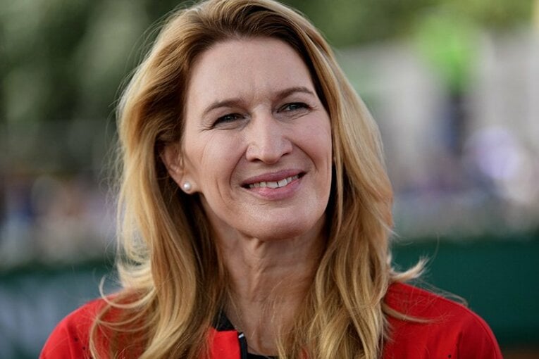 エッフェル塔の下にクレーコートが出現。「未来のエース」が繰り広げた熱い戦い。(7)