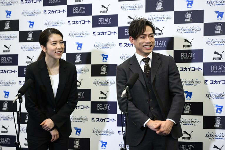 2人の笑顔が印象的だった会見　©Asami Enomoto