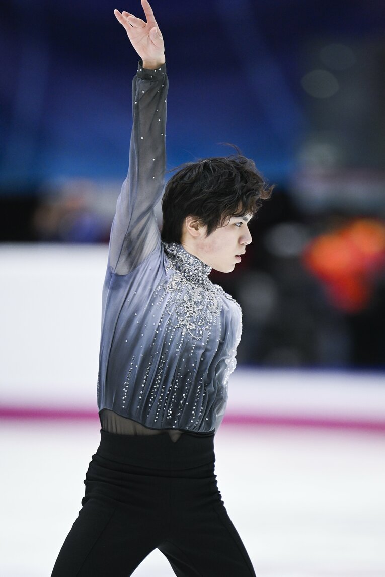 「昌磨のマジックを見せて！」世界王者・宇野昌磨を奮起させたランビエル・コーチの激励…300点超えに「スーパーエキサイティング」(32)