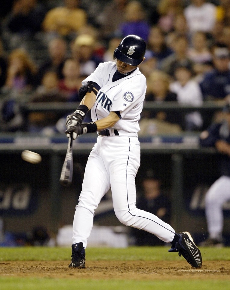 2004年、4年連続となるシーズン200本安打を達成した打席　©Getty Images