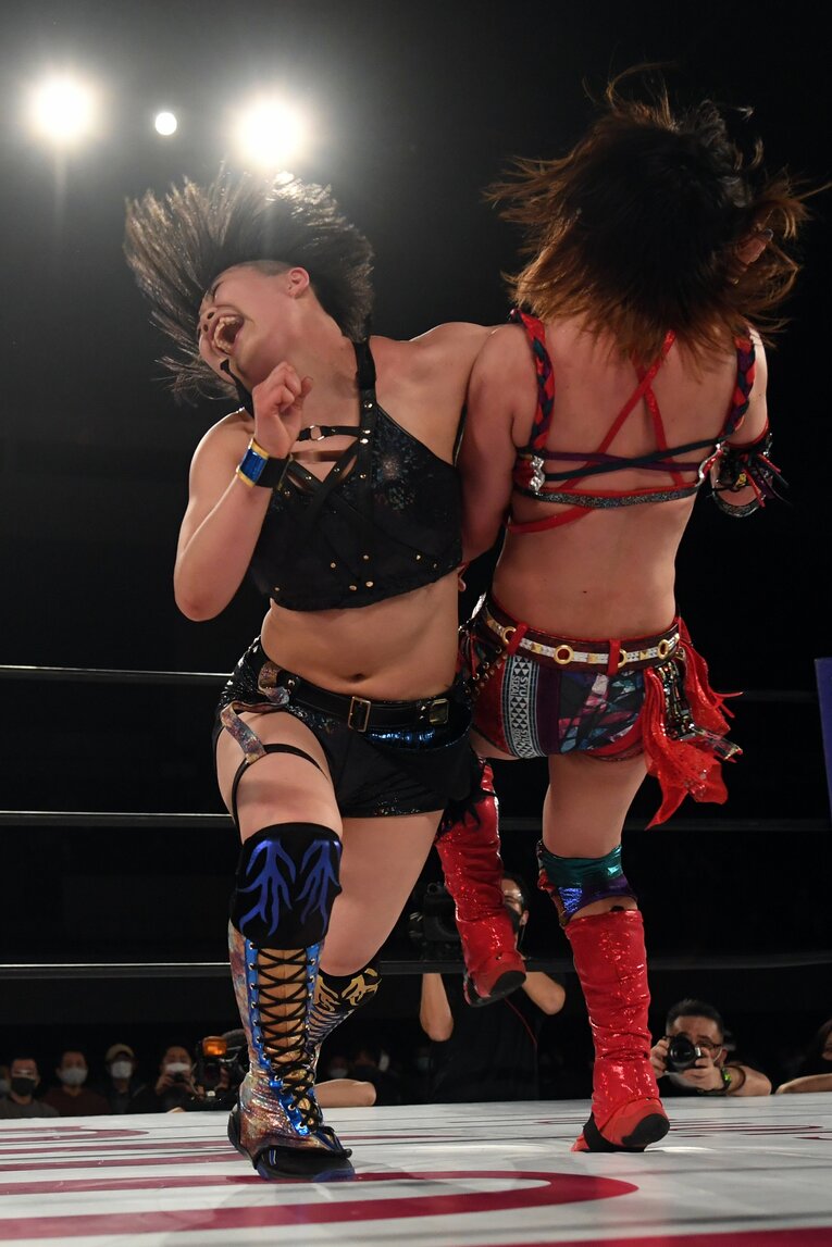 1月29日、MIRAIは朱里が持つ赤いベルトに挑戦し、大きなインパクトを残した