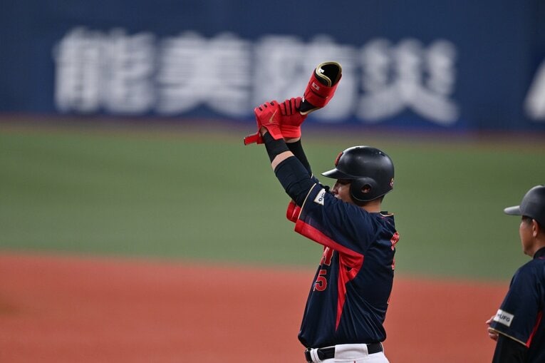 岡本も……　©Naoya Sanuki