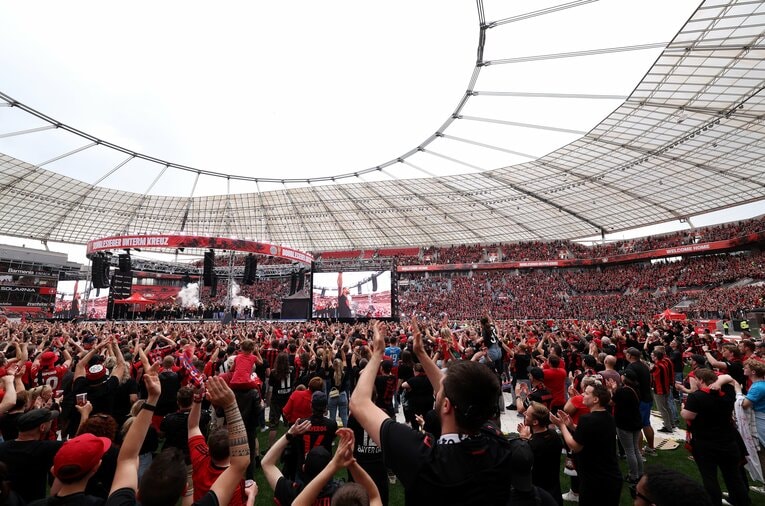 スタジアムには数多くのファンが　©Getty Images