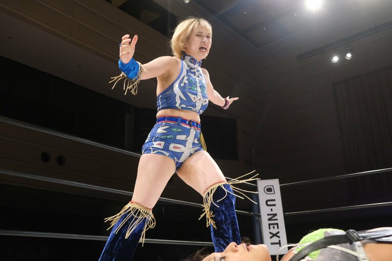 “現役最長身”181センチの女子レスラーに変化？「勝ちたいという感情を…」デビュー1周年、スターダム・HANAKOの“ダイナミックな成長”(31)