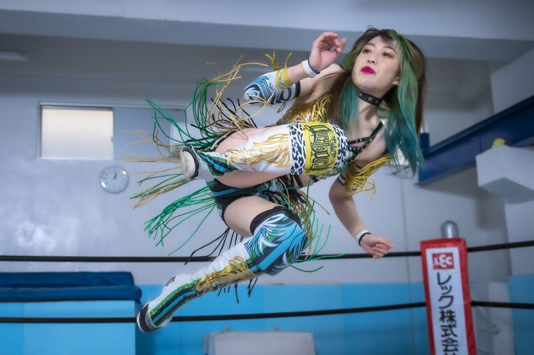 上谷沙弥「アイドルへの未練はなくなった」 元バイトAKBがスターダムで“本物のプロレスラー”になるまで《特別グラビア》(48)