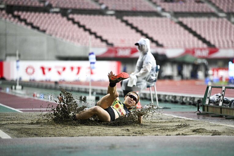 雨中でも安定した跳躍で危なげなく五輪を決めた。現在のワールドランキングは5位　©Asami Enomoto