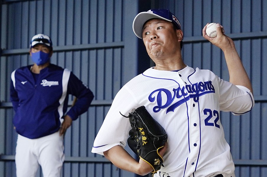 中日・与田監督の頭から「かなり早い段階」で消えていた? 開幕投手はなぜ大野雄大ではないのか<Number Web> photograph by Kyodo News