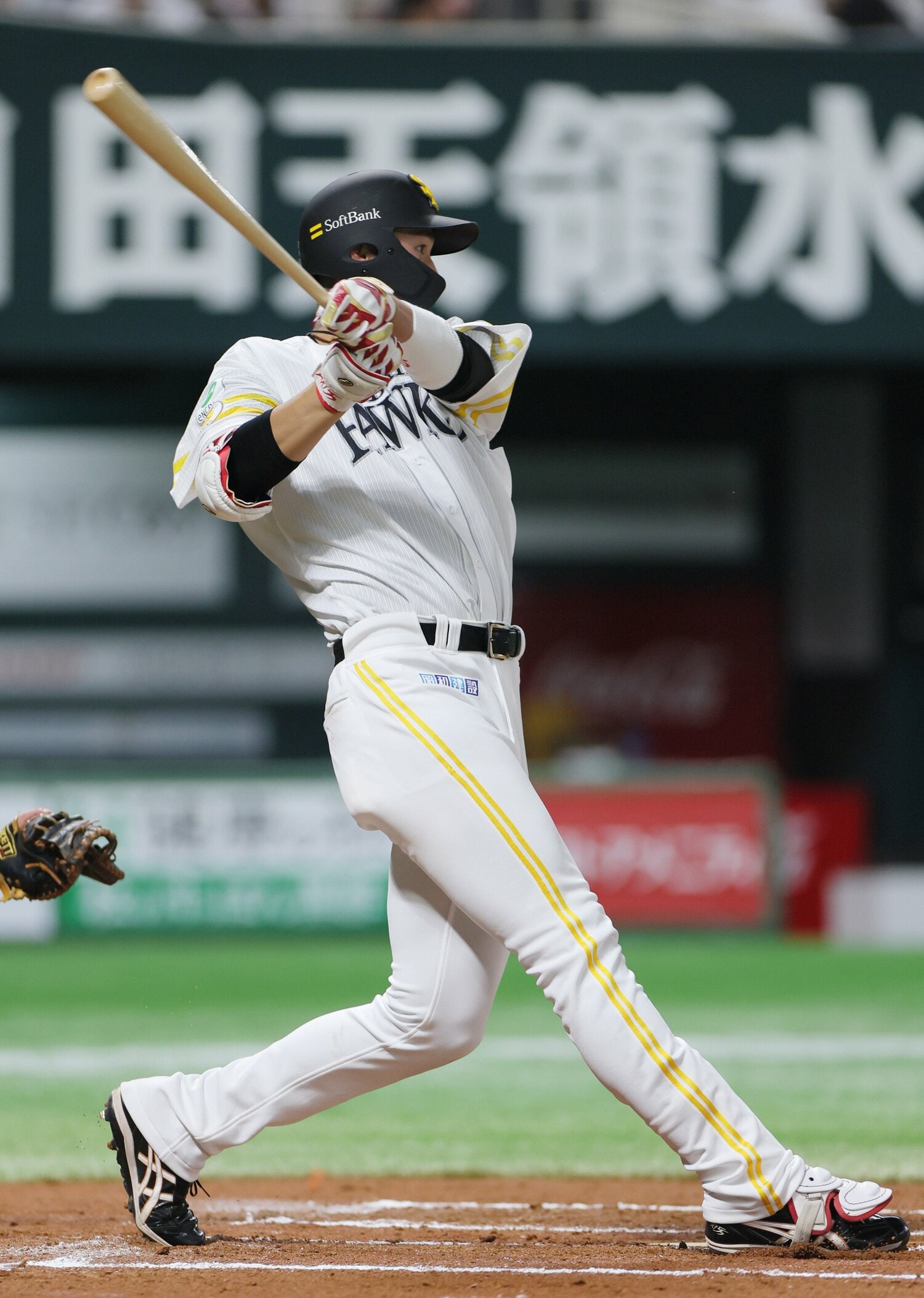 ソフトバンクでの初先発で内野安打を記録した秋広　©︎JIJI PRESS