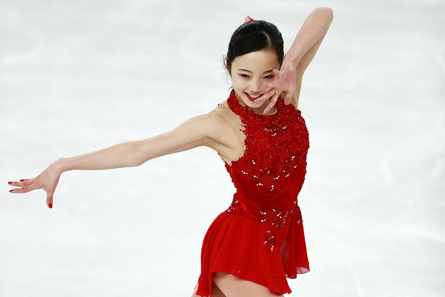 2016年の世界ジュニア選手権で金メダルを獲得。浅田真央と同じ、14歳での優勝だった　©Getty Images