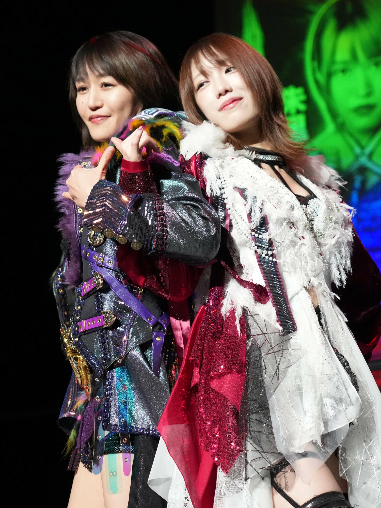 朱里と鹿島沙希　©Essei Hara