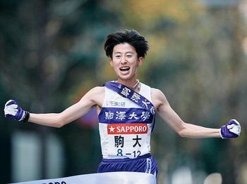 駒澤大学、13年ぶりの総合優勝。「不思議な勝ち」を呼んだ、大八木監督の執念と4年生の献身。<Number Web> photograph by Yuki Suenaga