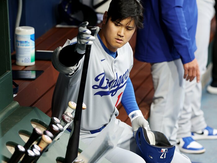 大谷翔平の同僚「スイングがおかしくなった…」魚雷バットは“魔法のアイテム”ではない? 米識者は未来を予言「ゴルフみたいにバットを選ぶようになる」<Number Web> photograph by Getty Images