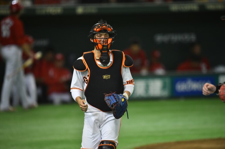 巨人でコンビを組み続けた小林誠司　©Hideki Sugiyama