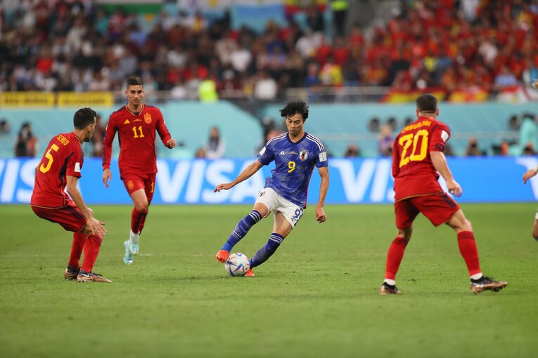 0.01mmを信じた男・三笘薫　©JMPA