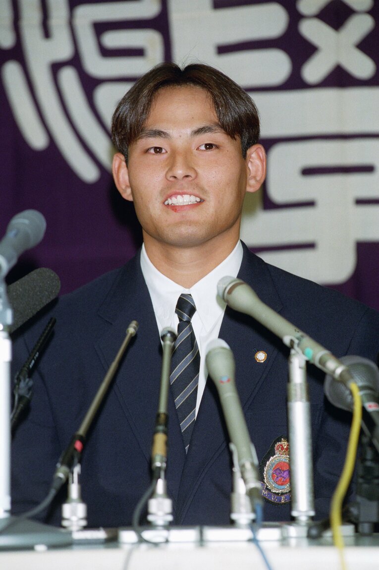 明治大時代の川上憲伸。1998年ドラフト1位（逆指名）で中日入り　©JIJI PRESS